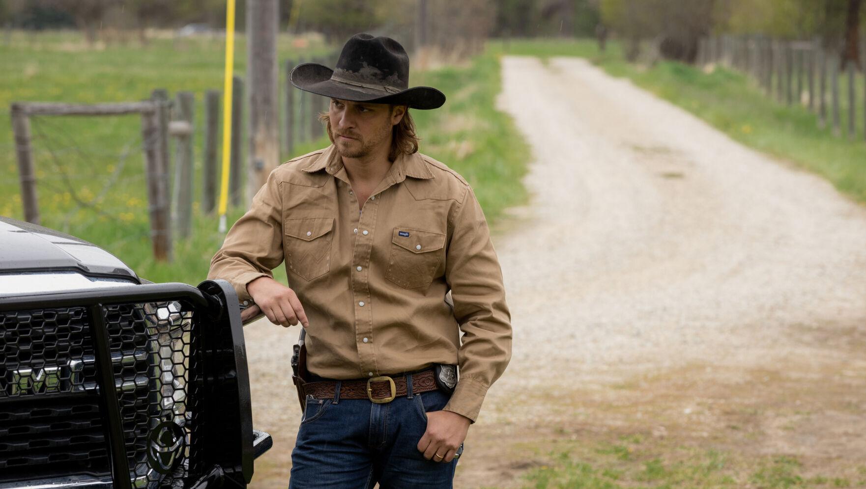 Ranch dressing: Luke Grimes, Kelsey Asbille keep things hopping on 'Yellowstone'